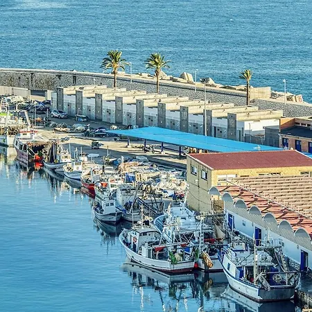 First Line With Views - 6 Guests فوينخيرولا